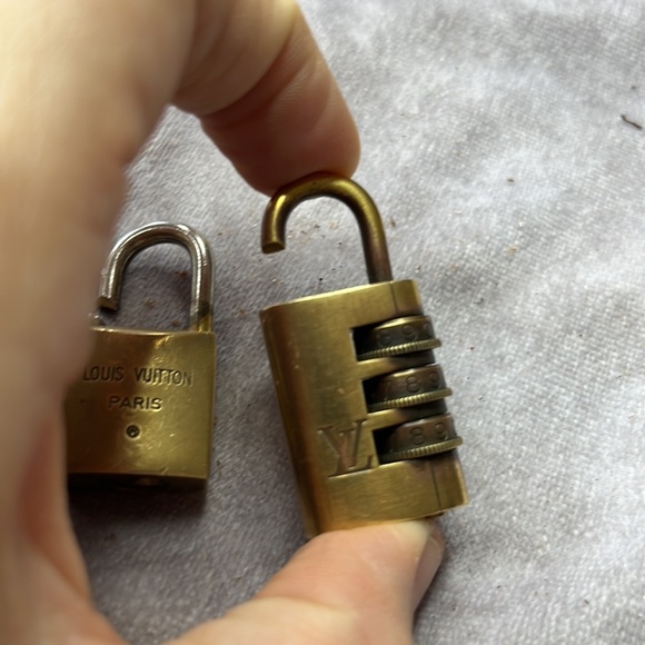 Louis Vuitton Vintage Gold Padlocks Cut READ n53 - Picture 2 of 3